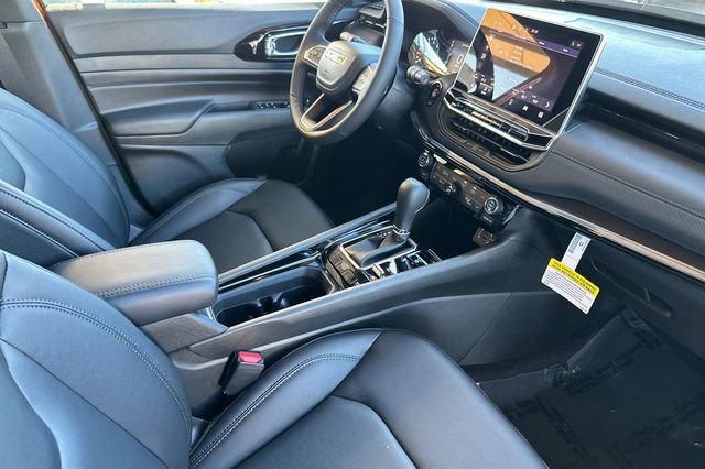 New 2026 Jeep Compass Limited AWD/4WD image 17