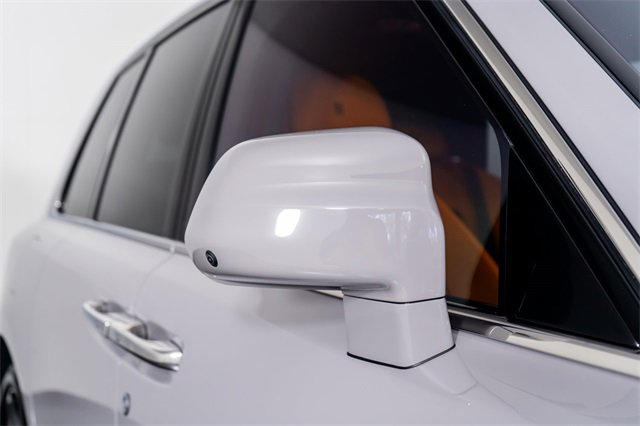 Used 2023 Rolls-Royce Cullinan image 24