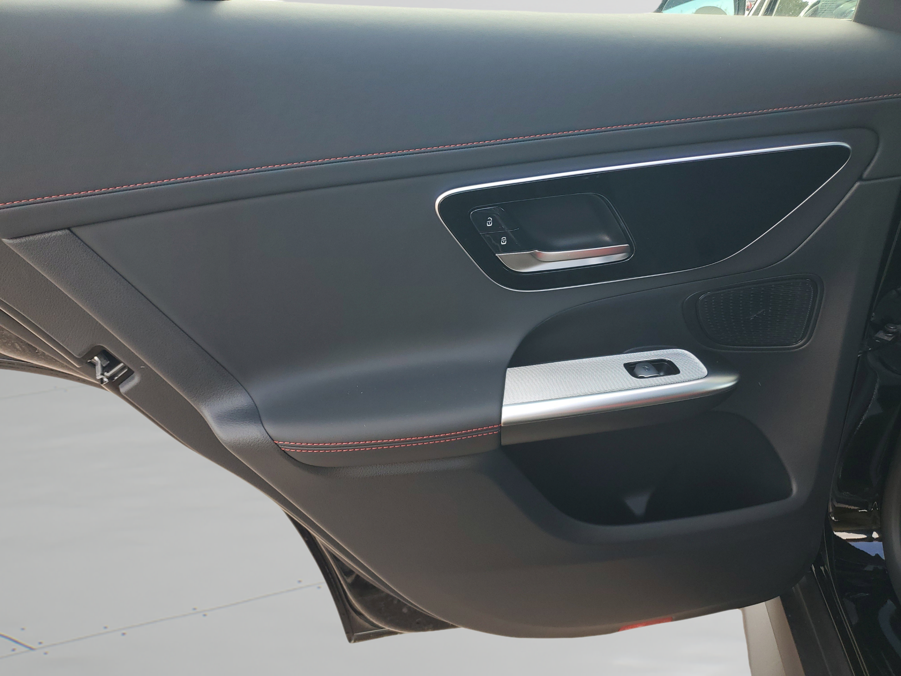 Certified 2026 Mercedes-Benz GLC 43 AMG 4MATIC image 31