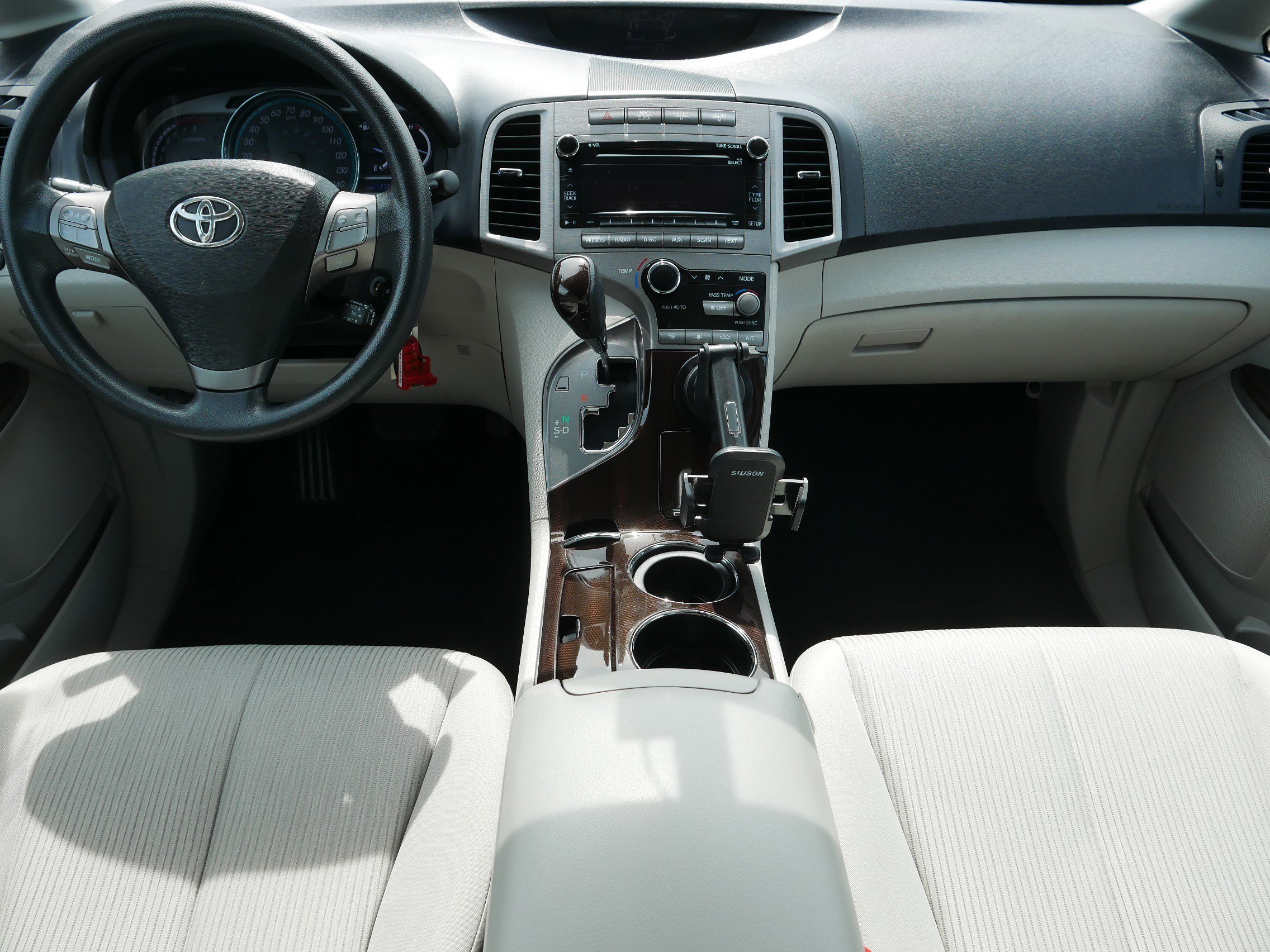 Used 2012 Toyota Venza LE AWD/4WD image 10