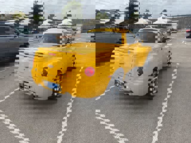 Used 2003 Chevrolet SSR w/ Preferred Equipment Group image 5