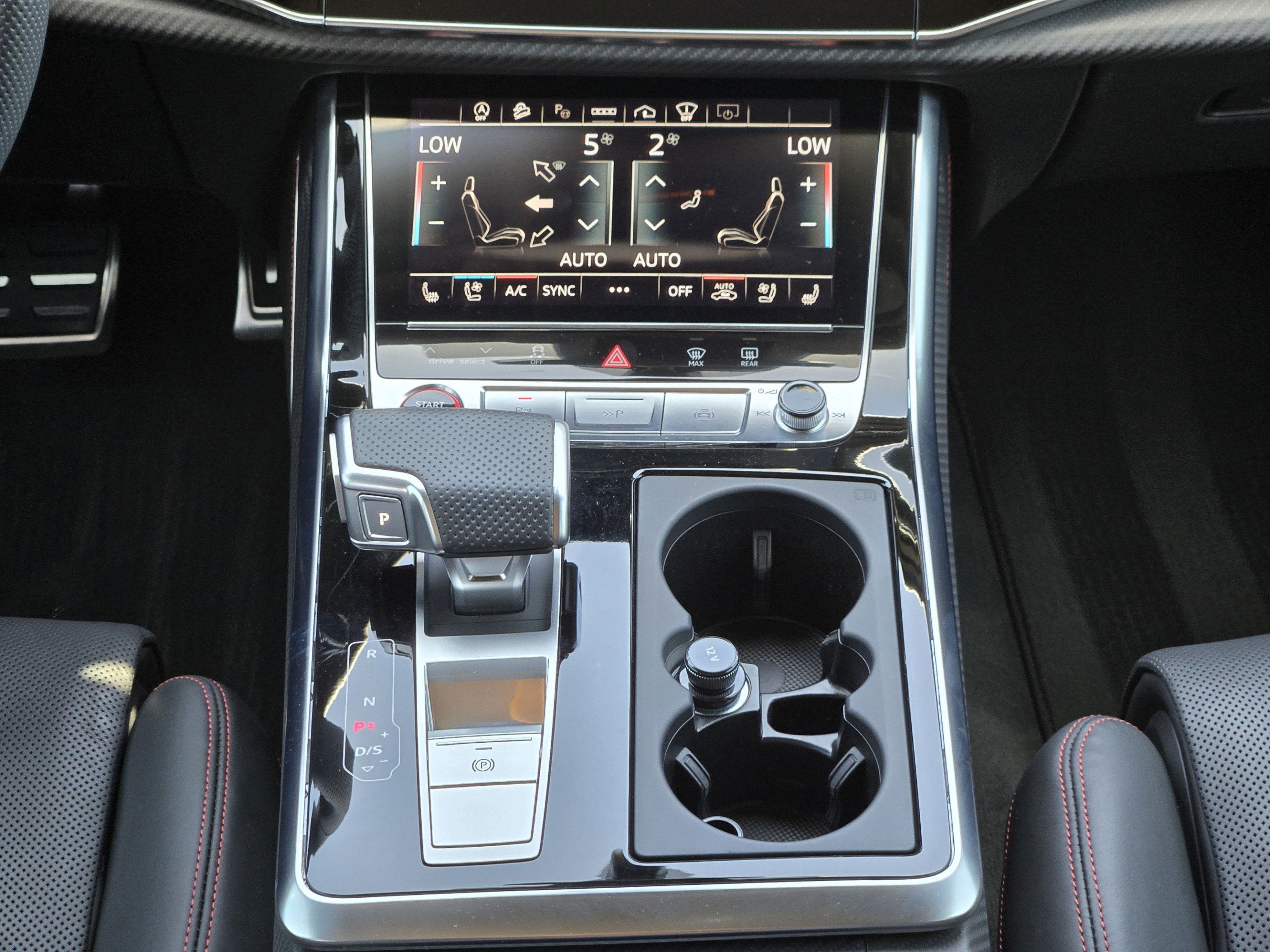 Used 2025 Audi SQ7 Prestige AWD/4WD image 15