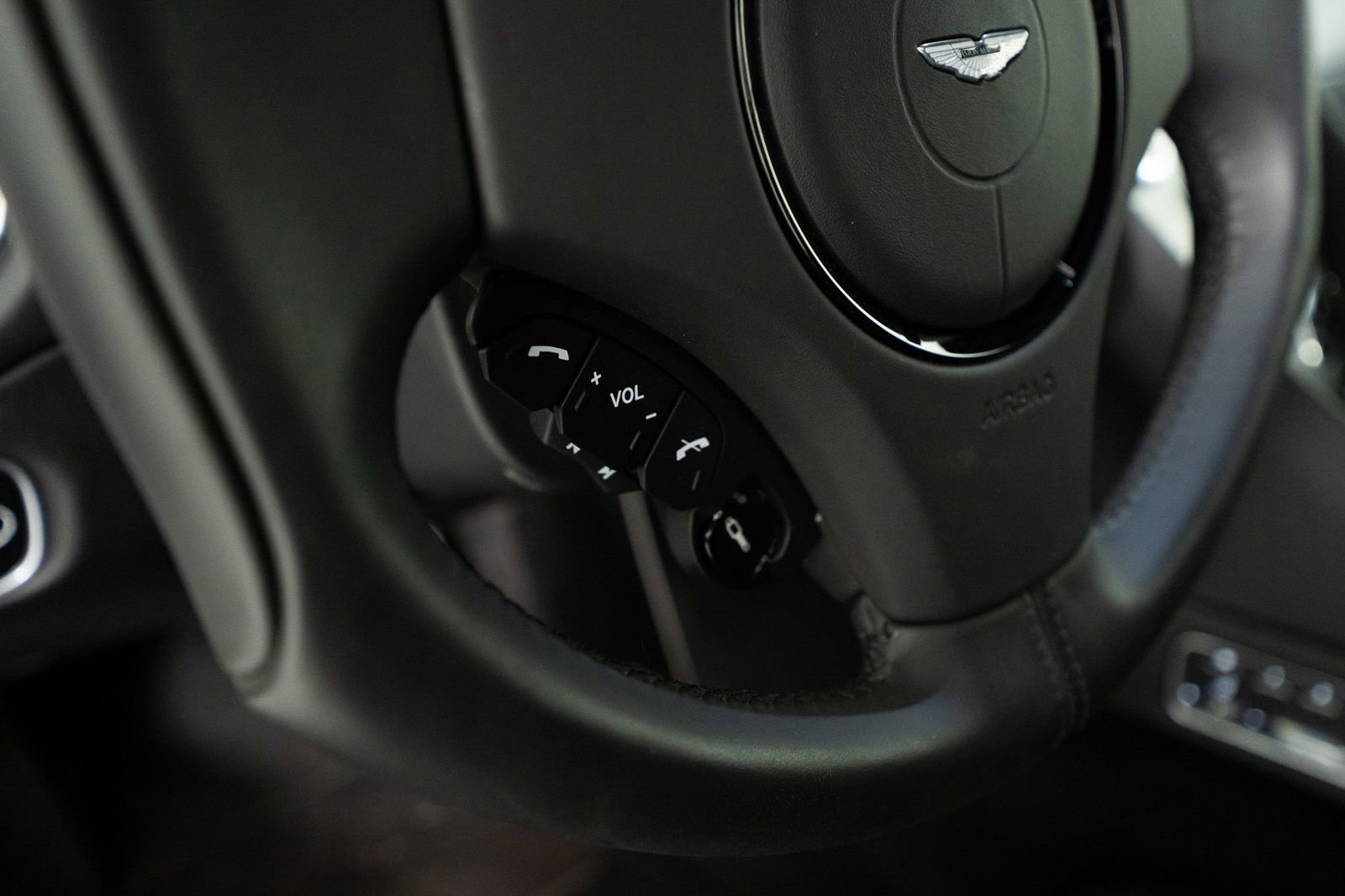 Used 2019 Aston Martin Vanquish Zagato image 31