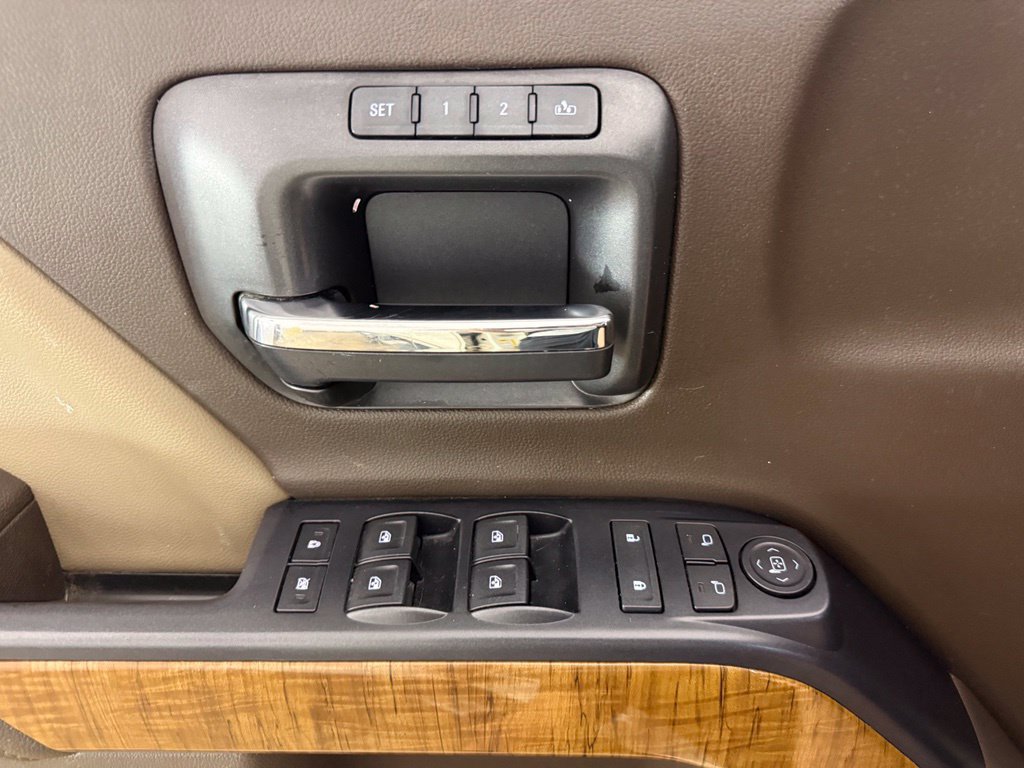 Used 2014 GMC Sierra 1500 SLT w/ SLT Crew Cab Value Package AWD/4WD image 18