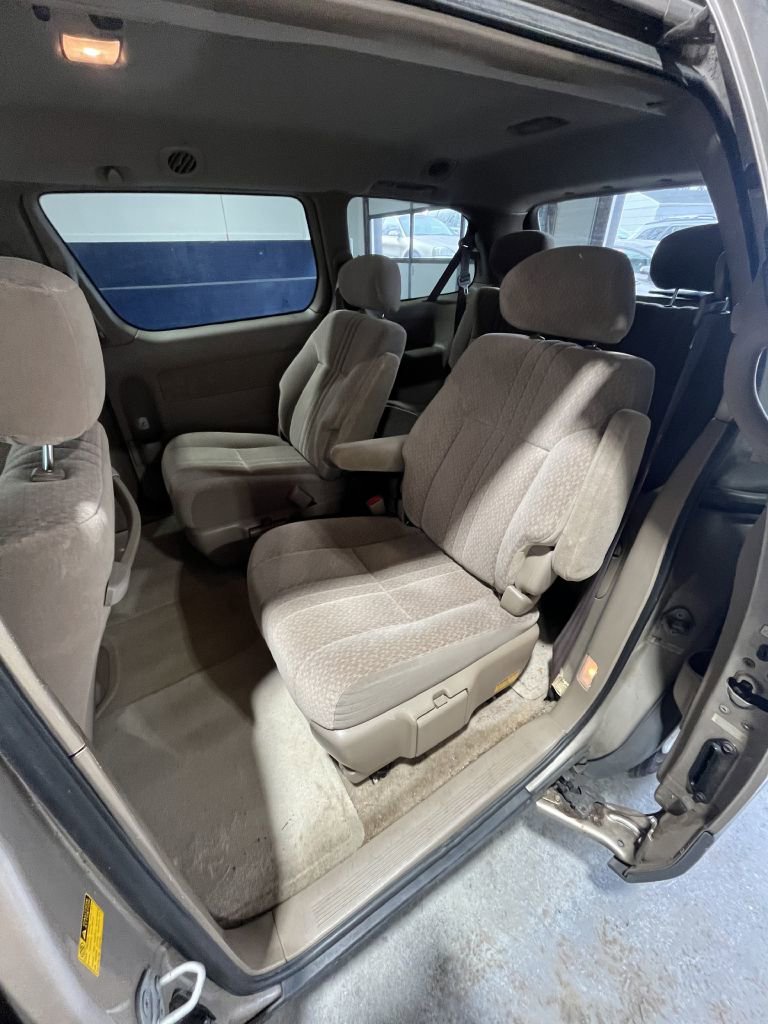 Used 2003 Toyota Sienna CE image 7