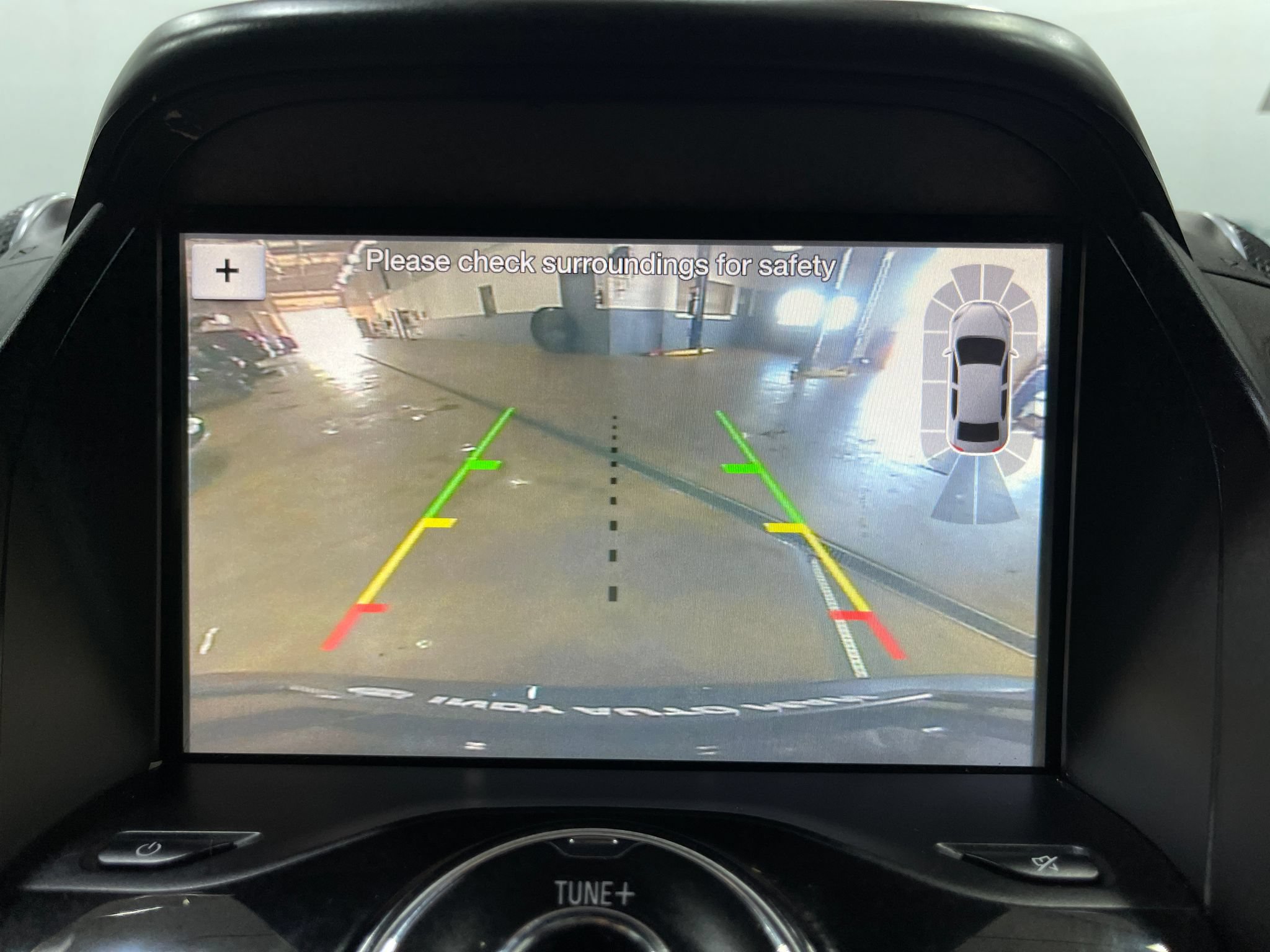 Used 2019 Ford Escape Titanium FWD image 11