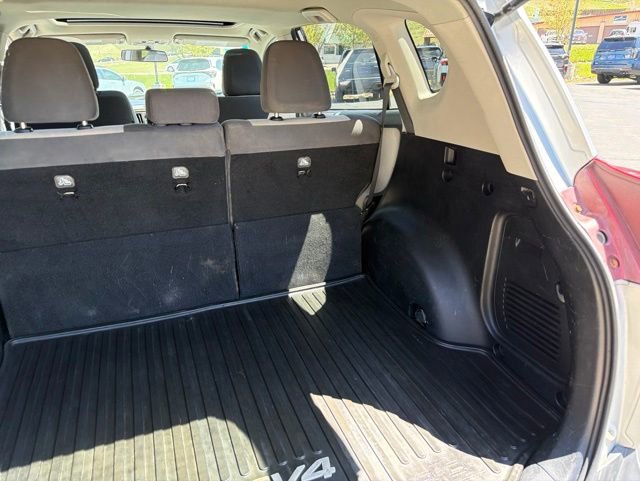 Used 2014 Toyota RAV4 XLE AWD/4WD image 30