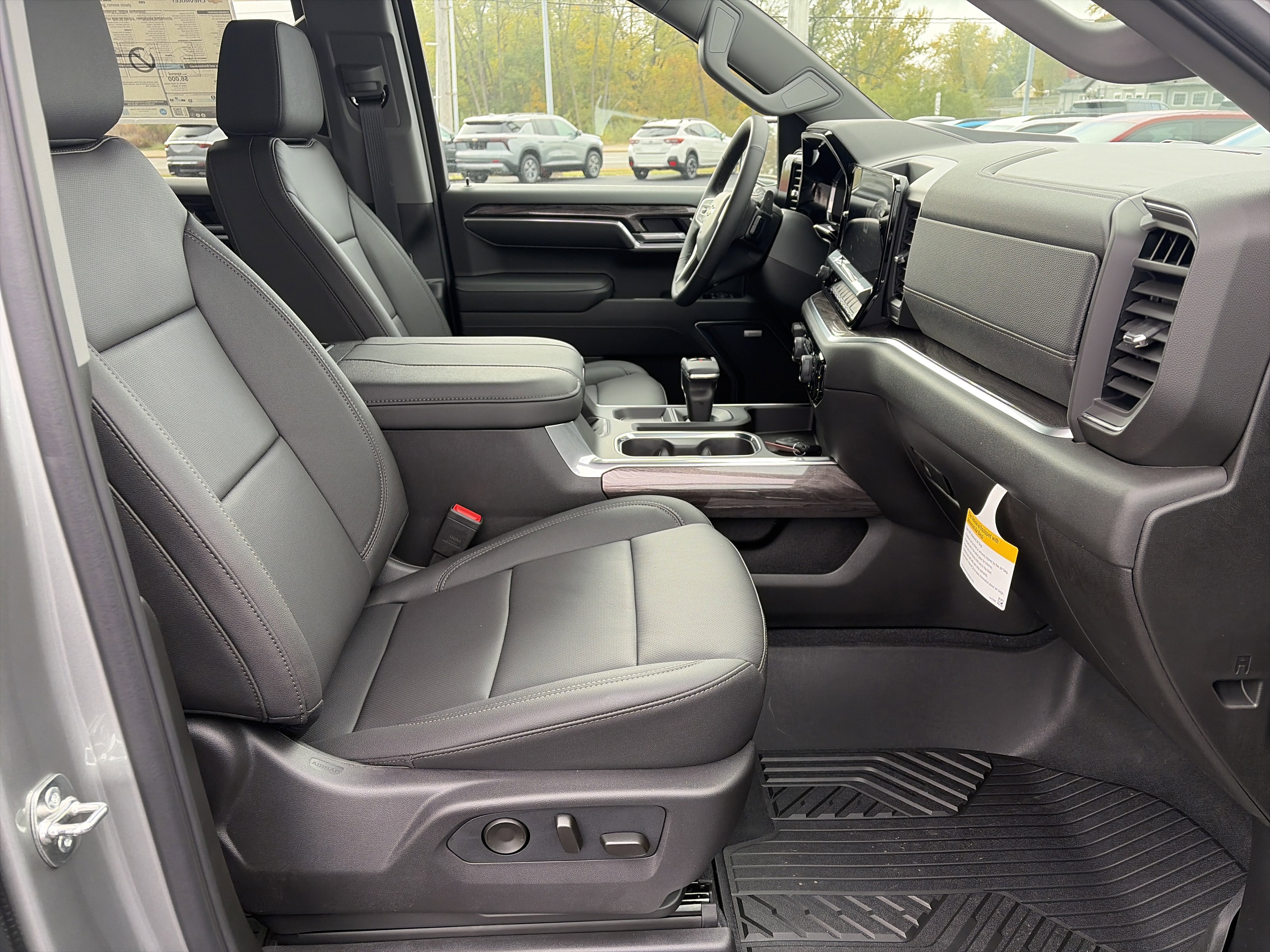 New 2026 Chevrolet Silverado 1500 LTZ w/ LTZ Premium Package image 19