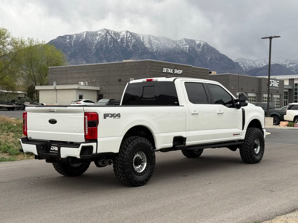 Used 2026 Ford F350 Lariat w/ Black Appearance Package AWD/4WD image 9