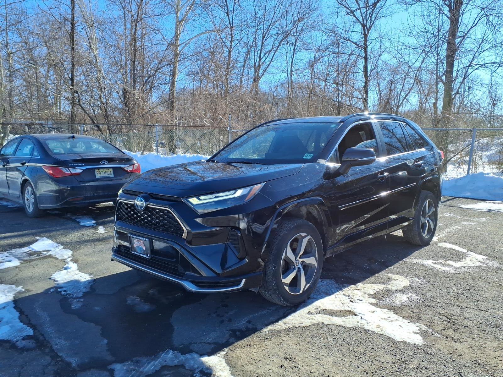 Certified 2022 Toyota RAV4 SE w/ Weather & Moonroof Package image 3