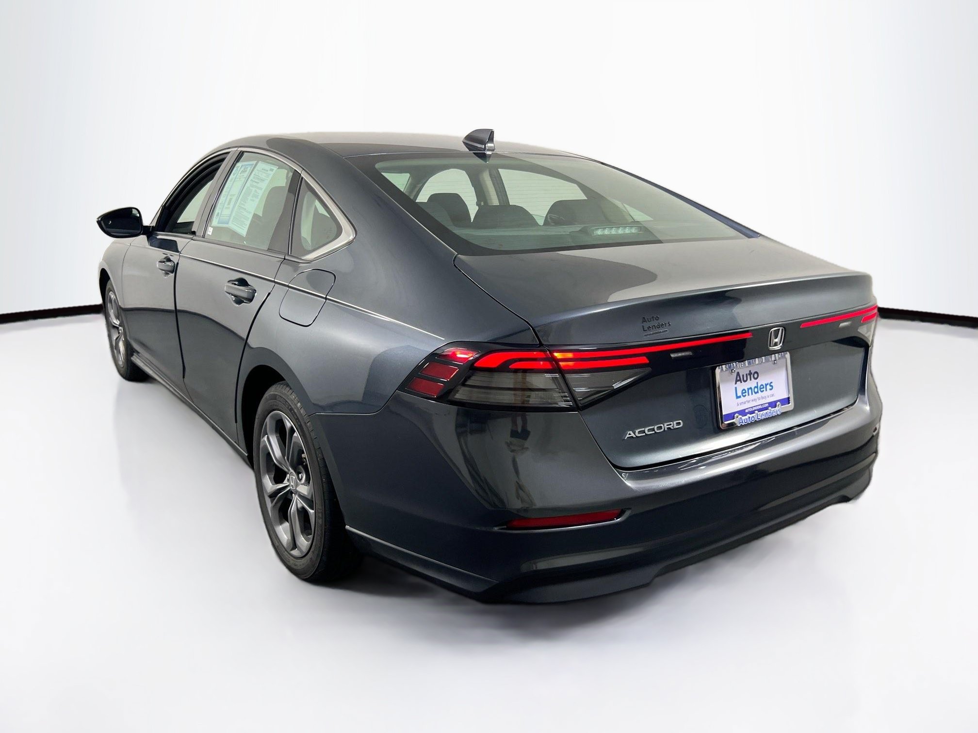 Used 2023 Honda Accord EX image 7