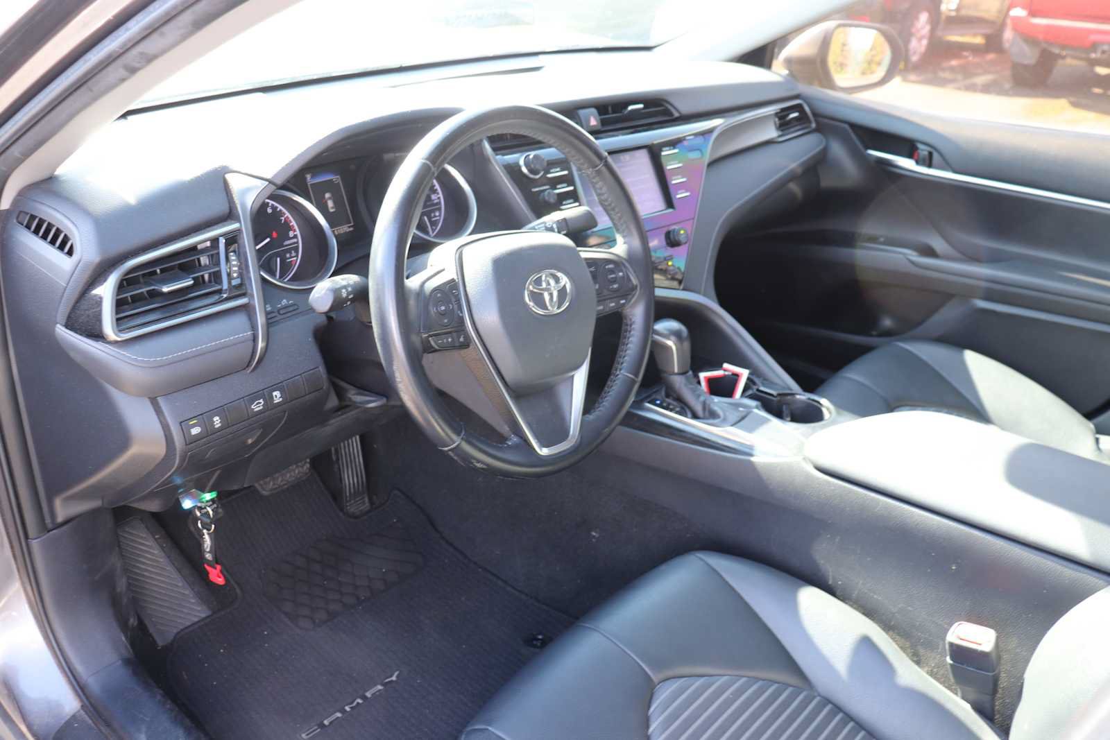 Certified 2019 Toyota Camry SE FWD image 10