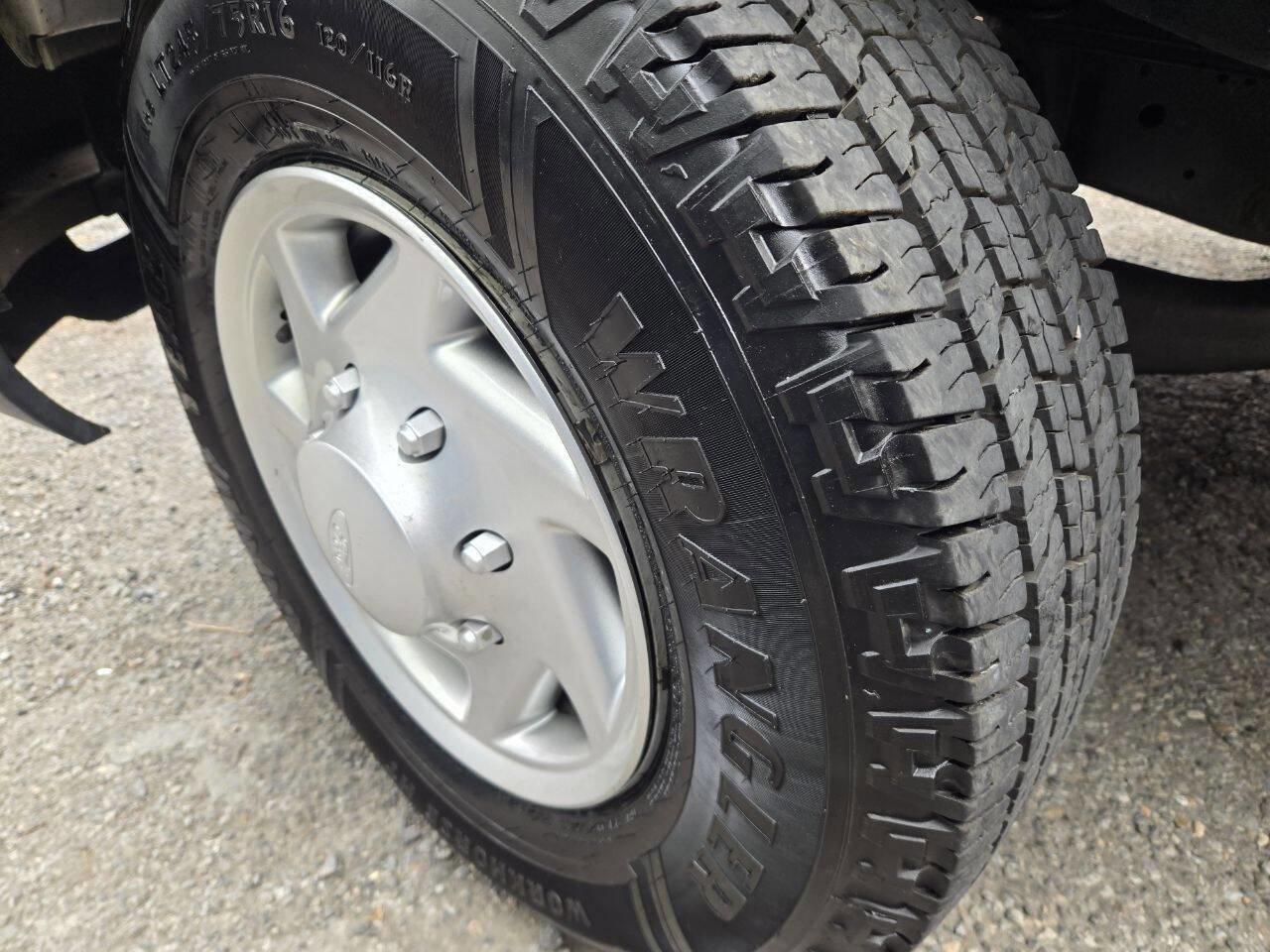 Used 2013 Ford E-250 and Econoline 250 w/ PWR Group image 13