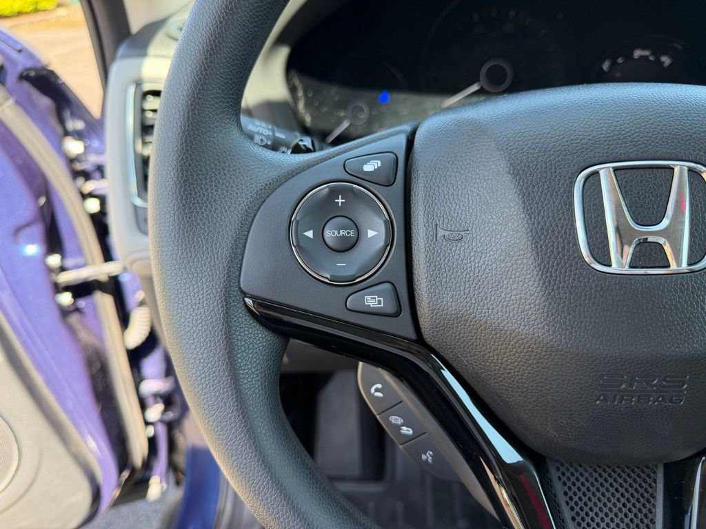 Used 2017 Honda HR-V EX image 16