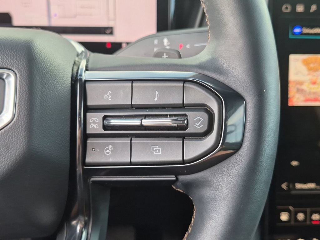 Used 2026 GMC Terrain AT4 w/ Technology Package II AWD/4WD image 21