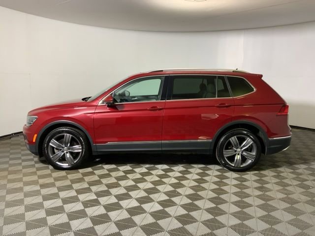 Used 2019 Volkswagen Tiguan SEL Premium w/ 3rd Row Seat Package image 10