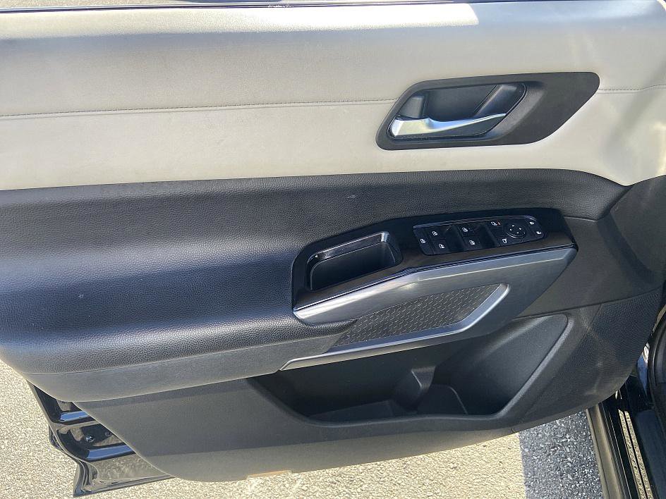 Certified 2022 Nissan Pathfinder SL w/ SL Premium Package image 9