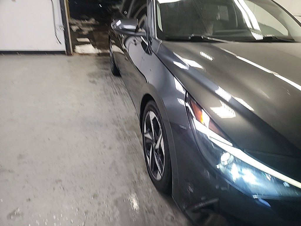 Used 2022 Hyundai Elantra Limited