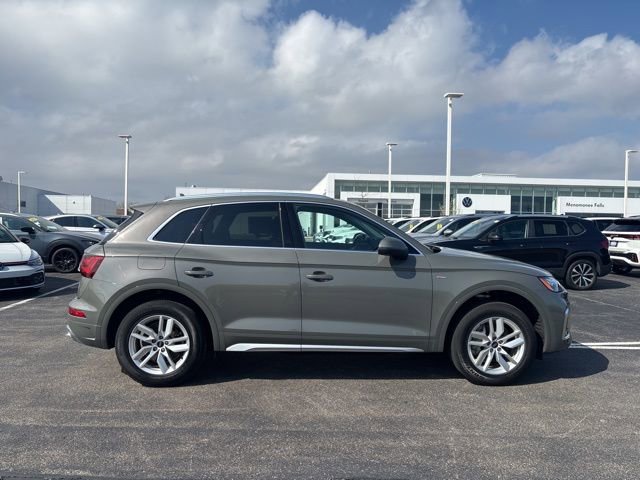 Used 2023 Audi Q5 2.0T Premium w/ Convenience Package AWD/4WD image 5