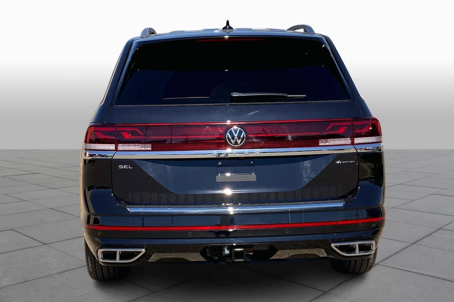 Used 2025 Volkswagen Atlas SEL Premium R-Line AWD/4WD image 4