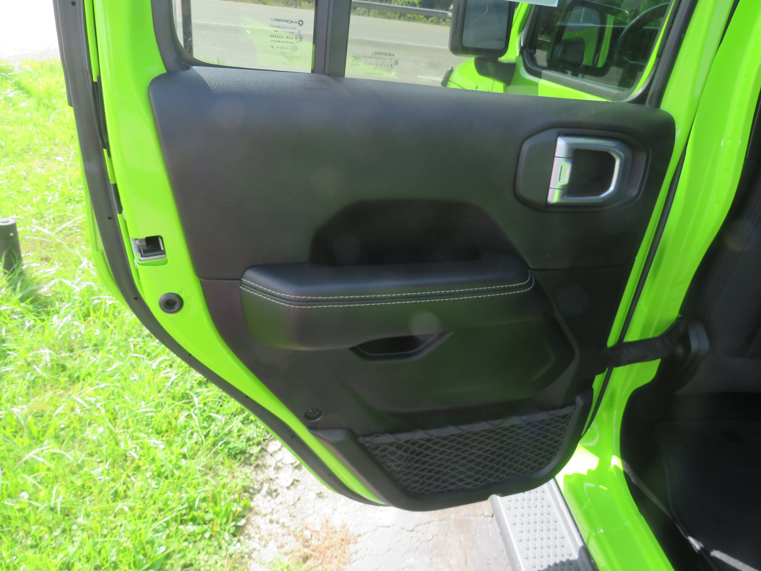 Used 2021 Jeep Wrangler Unlimited Sahara AWD/4WD image 12
