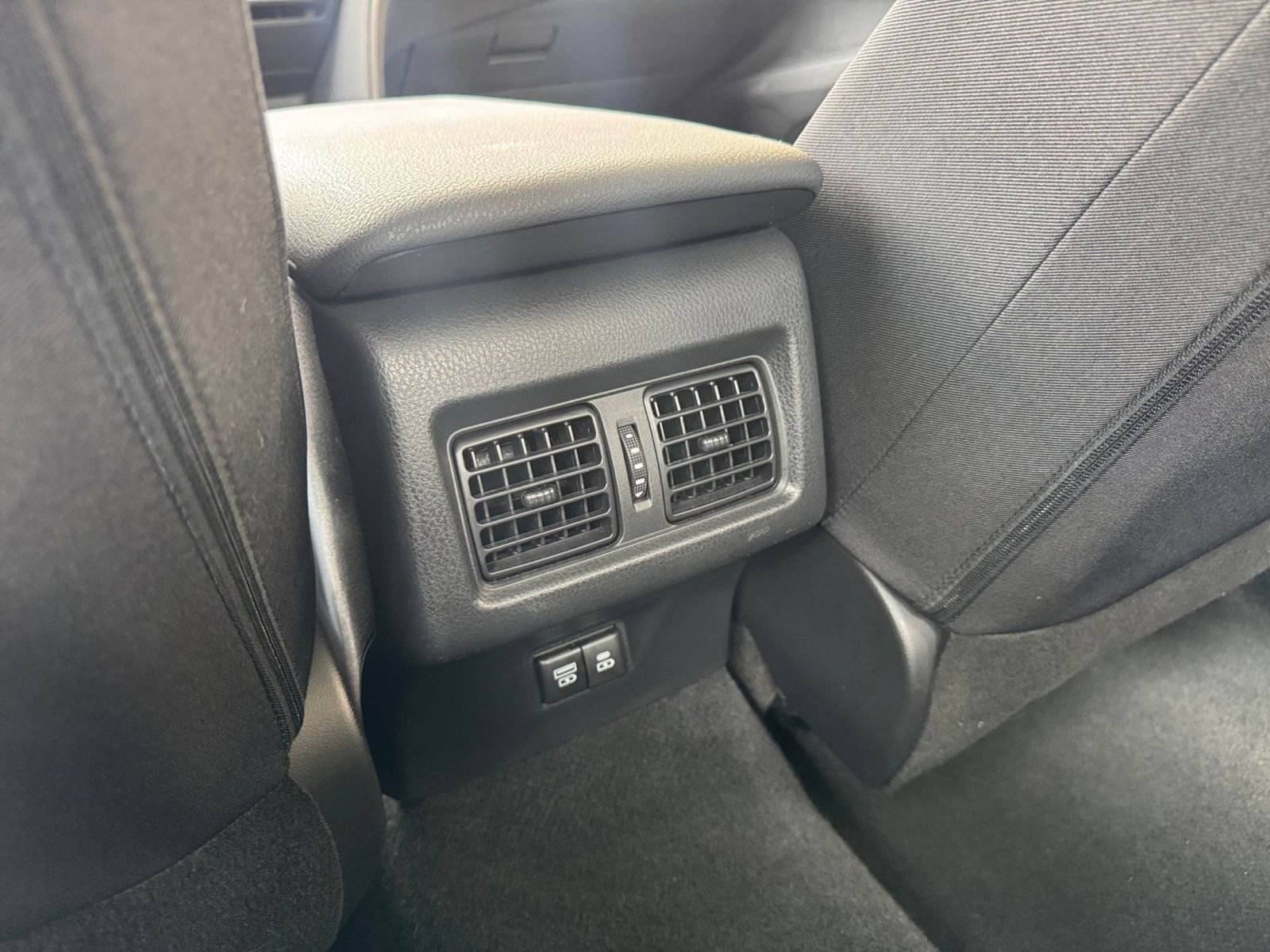 Used 2025 Toyota Camry LE FWD image 22