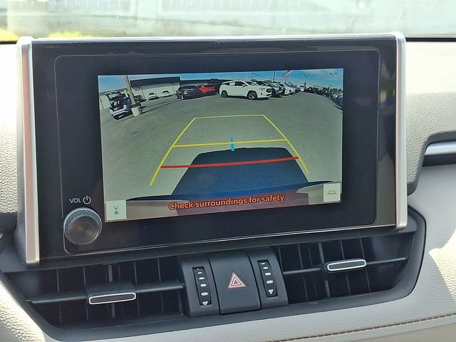 Used 2025 Toyota RAV4 XLE Premium image 19