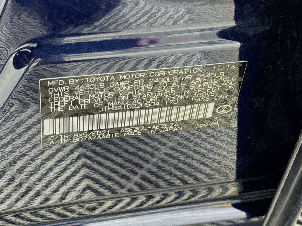 Used 2017 Lexus IS 200t image 32