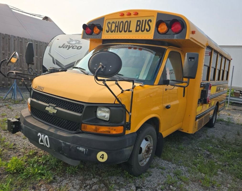 Used 2010 Chevrolet Express 3500 Extended w/ School Bus Package image 2