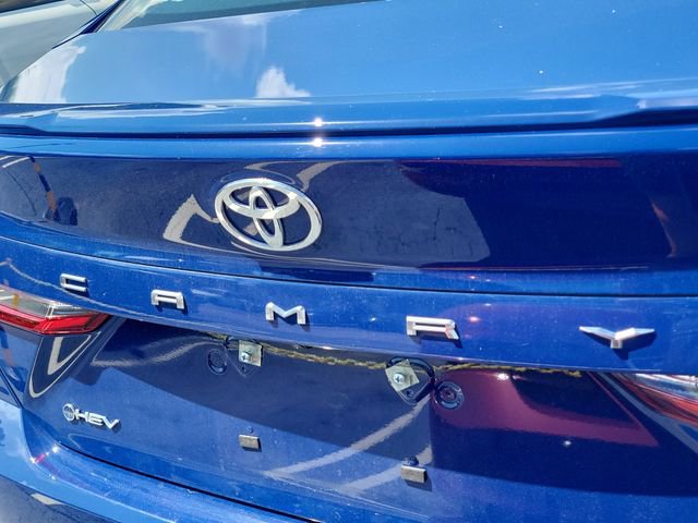 Used 2025 Toyota Camry LE w/ Convenience Package FWD image 9