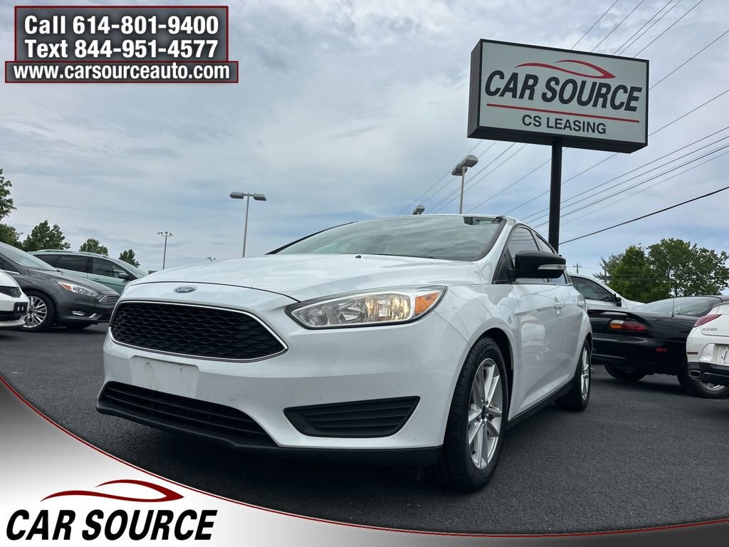 Used 2016 Ford Focus SE FWD image 1