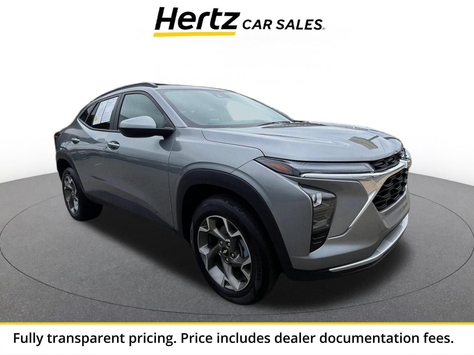 Used 2025 Chevrolet Trax LT FWD image 1