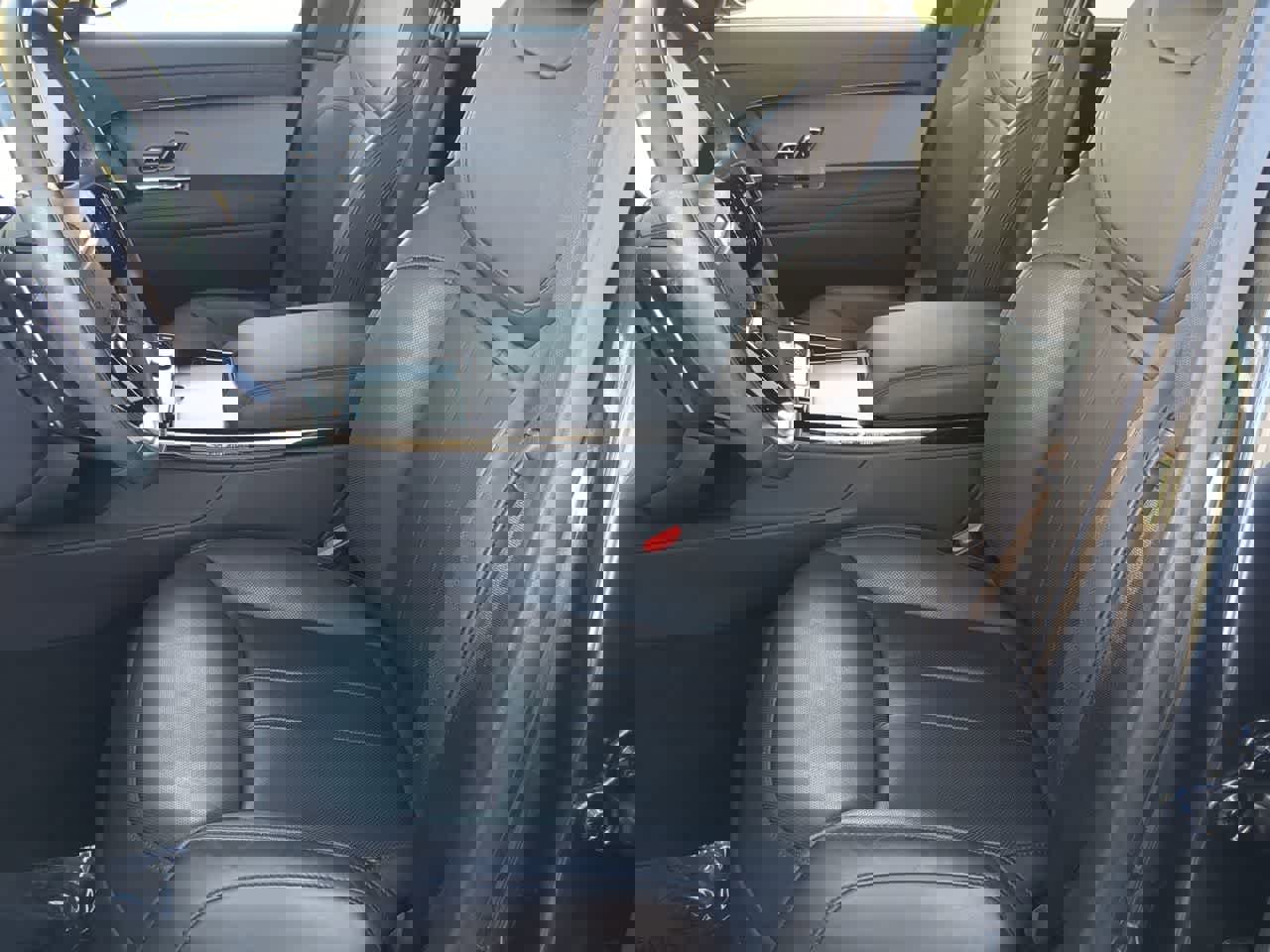 Used 2023 Land Rover Range Rover Sport SE Dynamic image 16