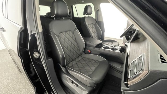 Used 2024 Volkswagen Atlas SEL Premium R-Line image 51