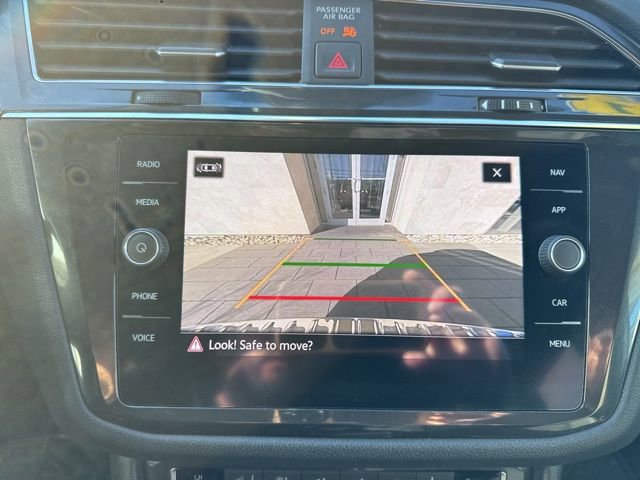 Used 2021 Volkswagen Tiguan SEL Premium R-Line image 18