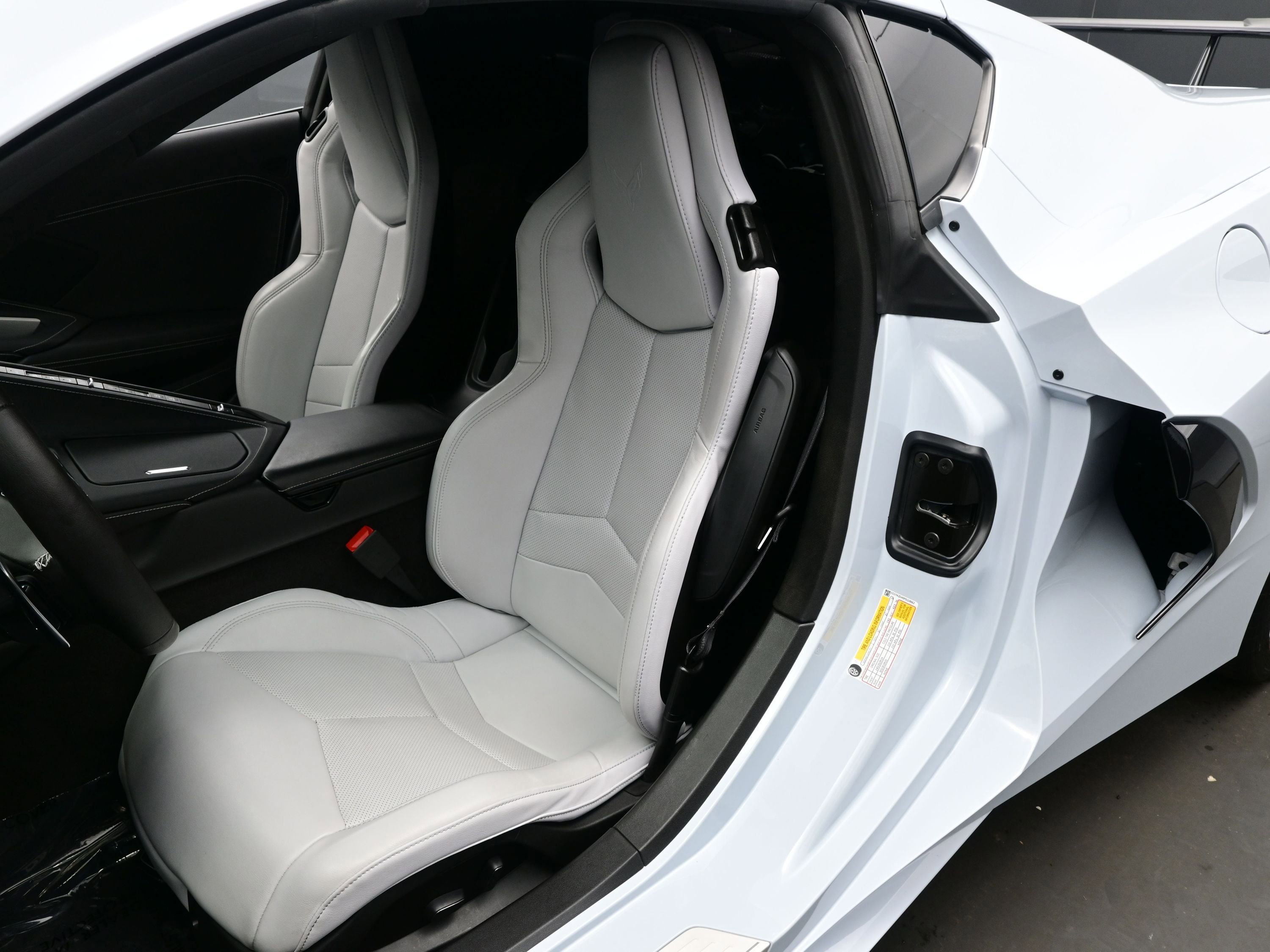 Used 2023 Chevrolet Corvette Stingray Coupe w/ Battery Protection Package image 12