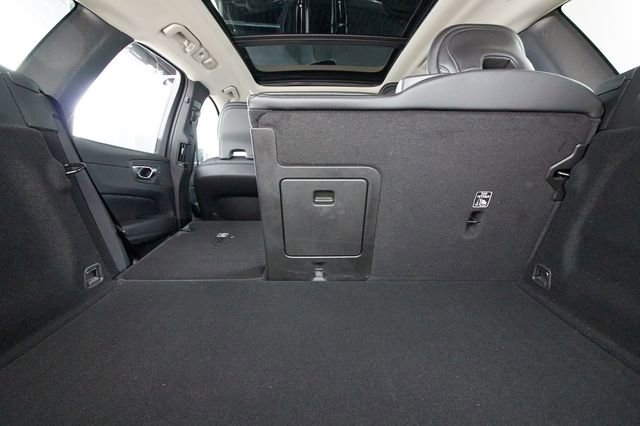 Used 2023 Volvo XC60 B5 Core w/ Climate Package AWD/4WD image 22