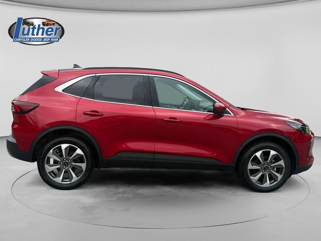 Used 2024 Ford Escape Platinum AWD/4WD image 6