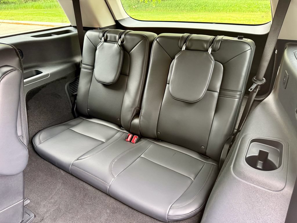 New 2026 Lincoln Aviator AWD image 13