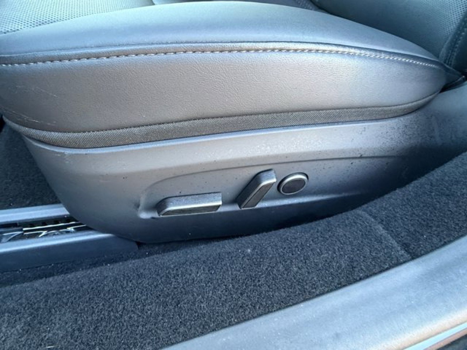 Used 2024 Tesla Model 3 Standard Range image 12