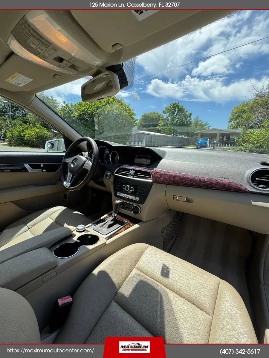 Used 2013 Mercedes-Benz C 250 Sedan image 11
