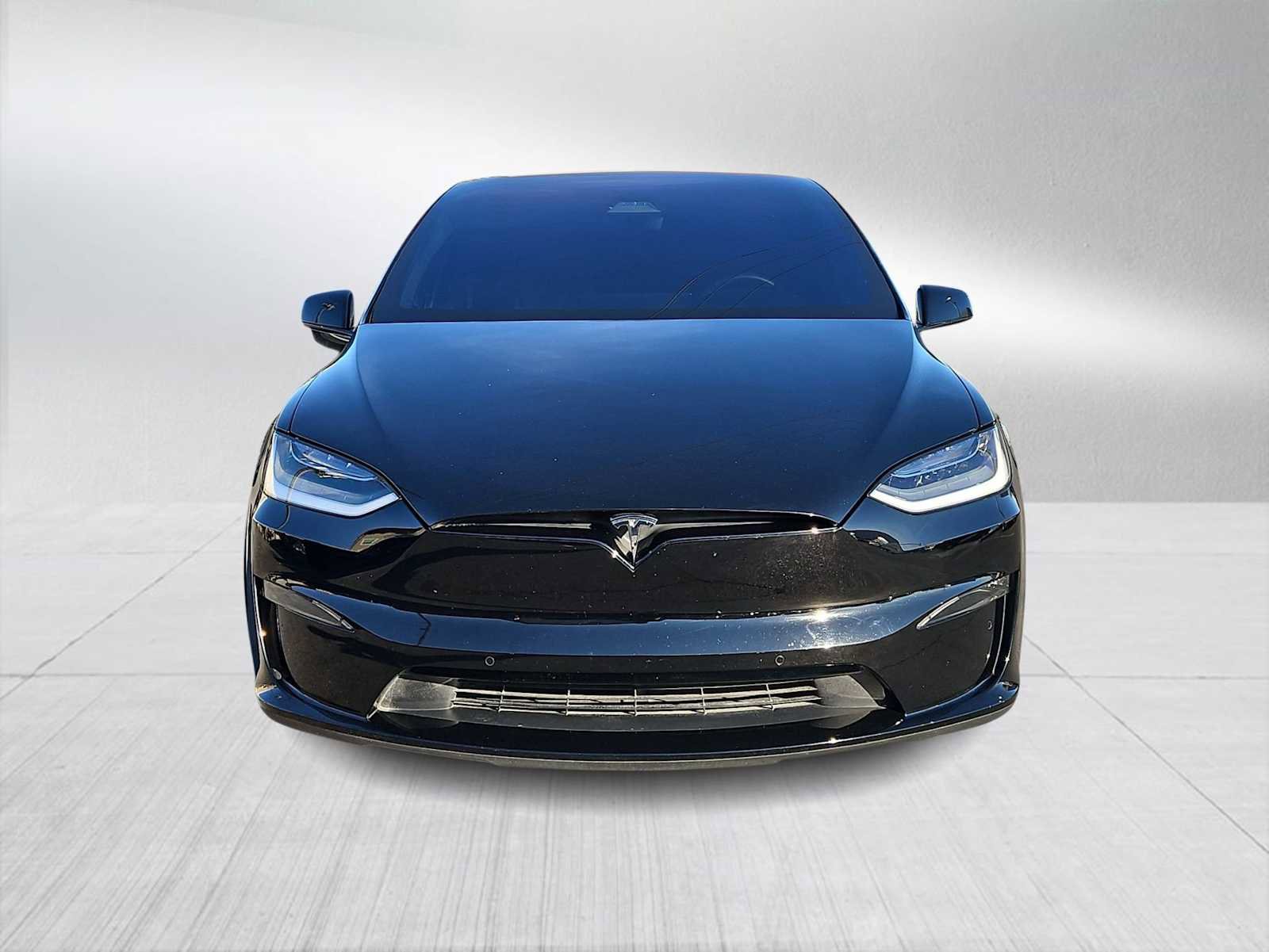 Used 2022 Tesla Model X Plaid image 3