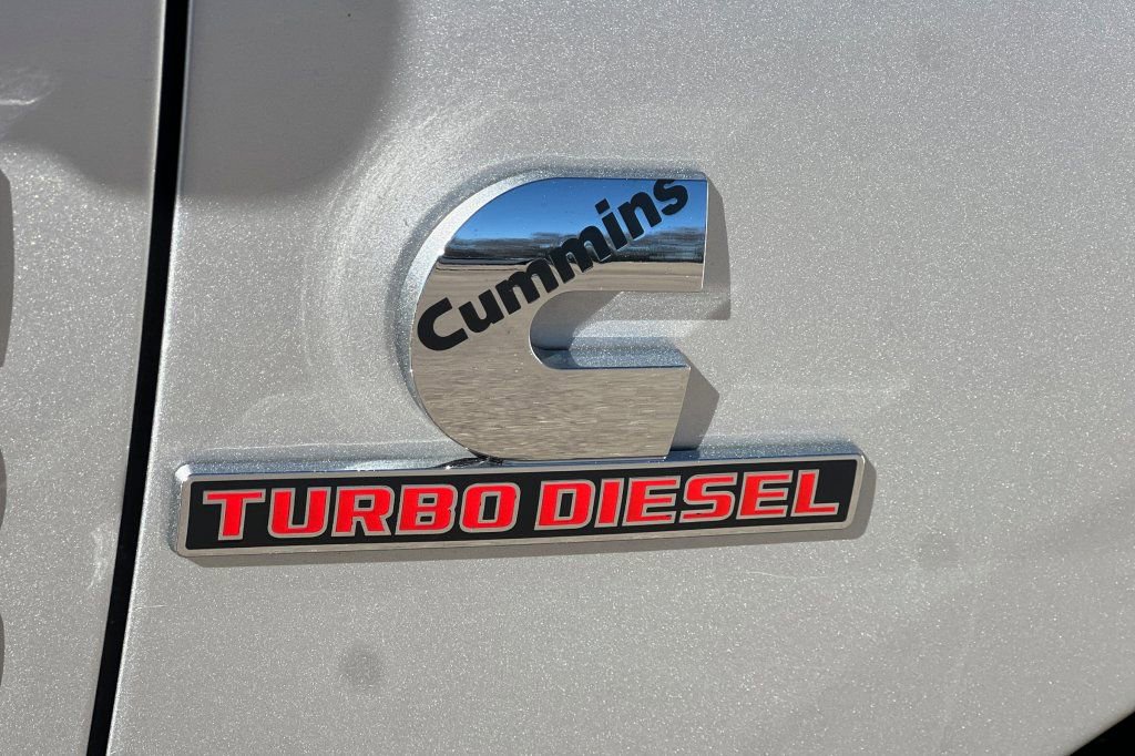 Used 2013 RAM 2500 Tradesman w/ Chrome Appearance Group image 20