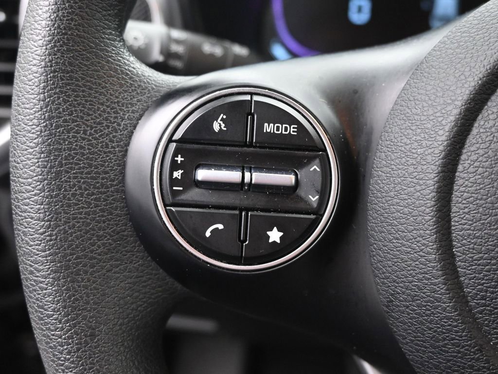 Used 2025 Kia Soul LX w/ LX Technology Package image 26