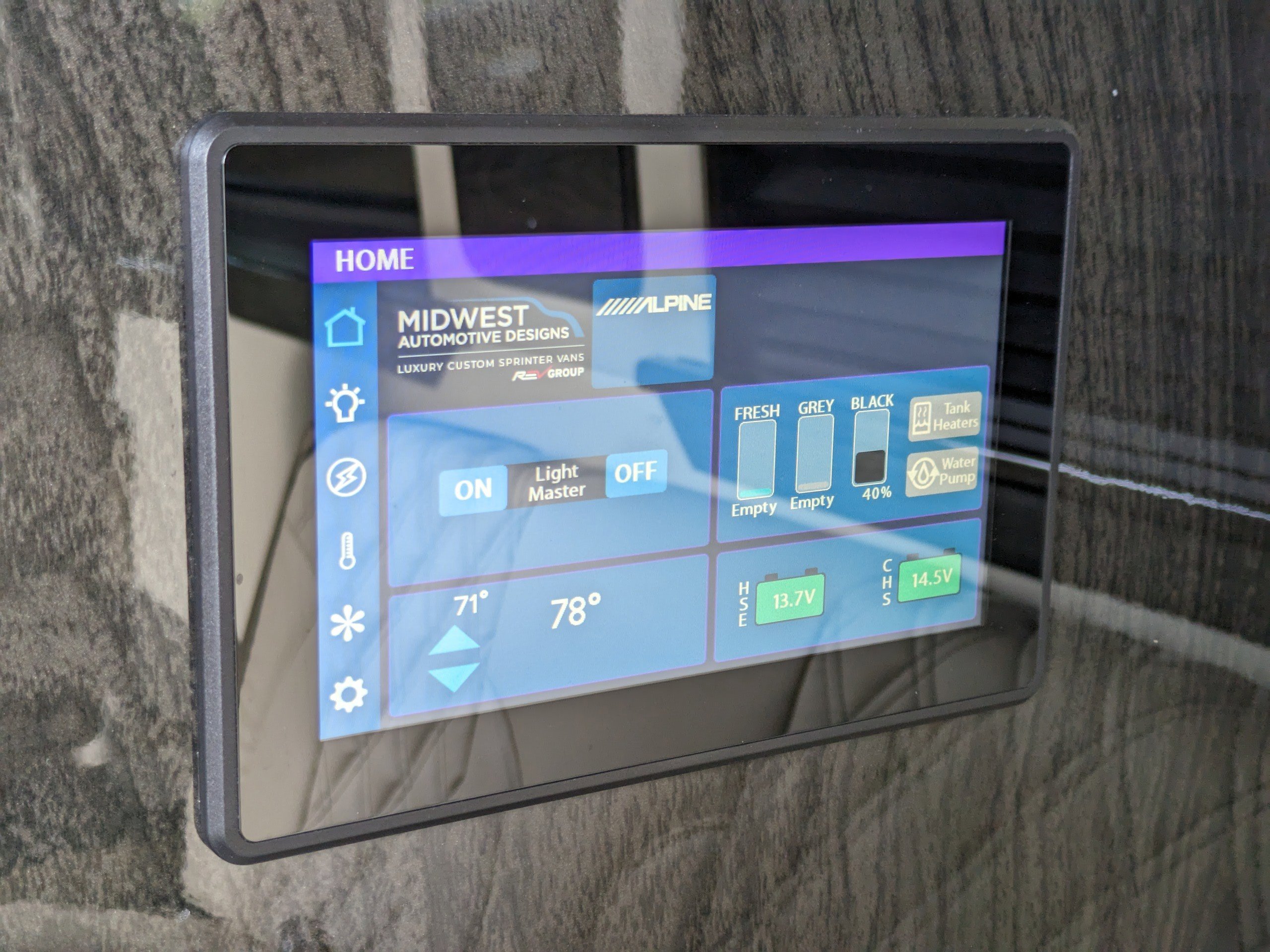 Used 2025 Mercedes-Benz Sprinter 144 Cargo image 37