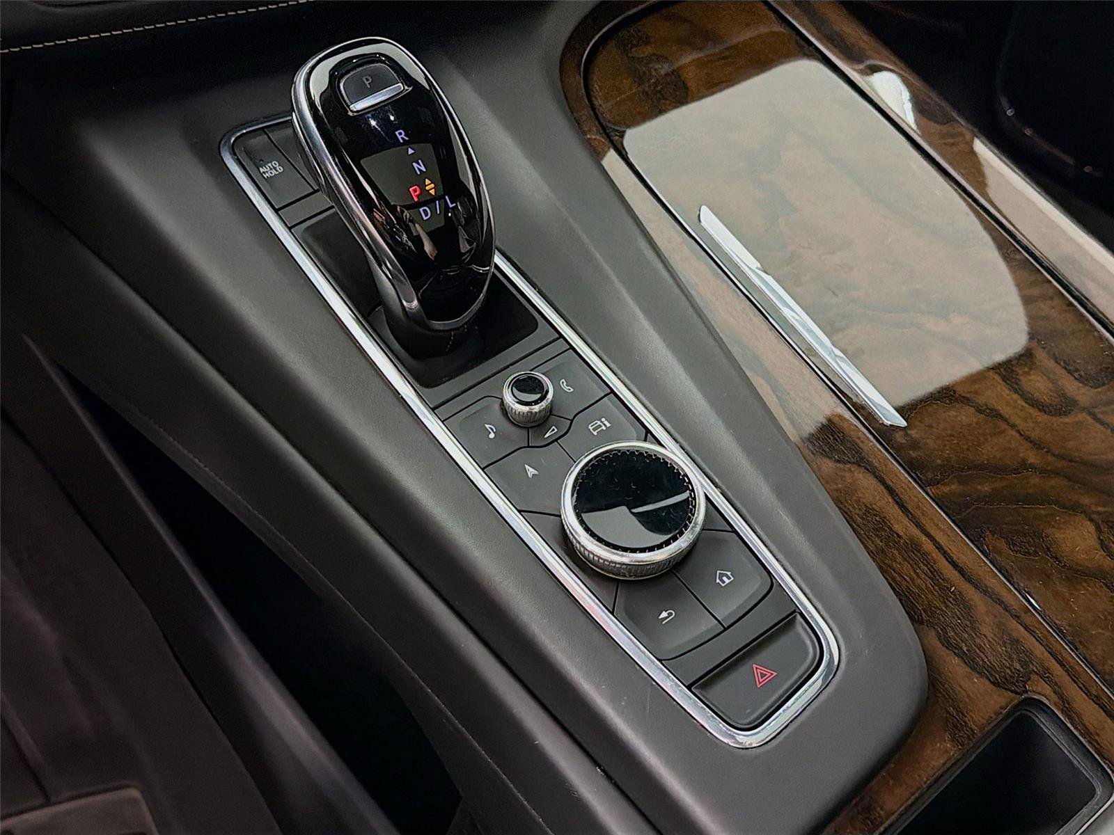 Used 2021 Cadillac Escalade Sport Platinum image 18