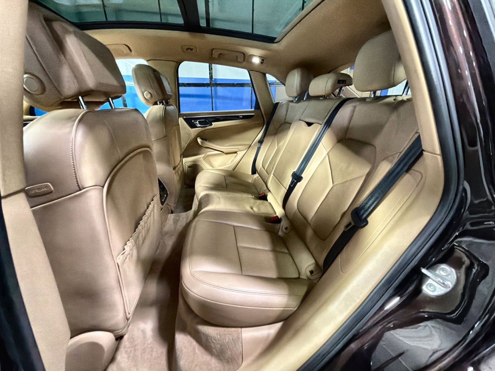 Used 2016 Porsche Macan S image 30