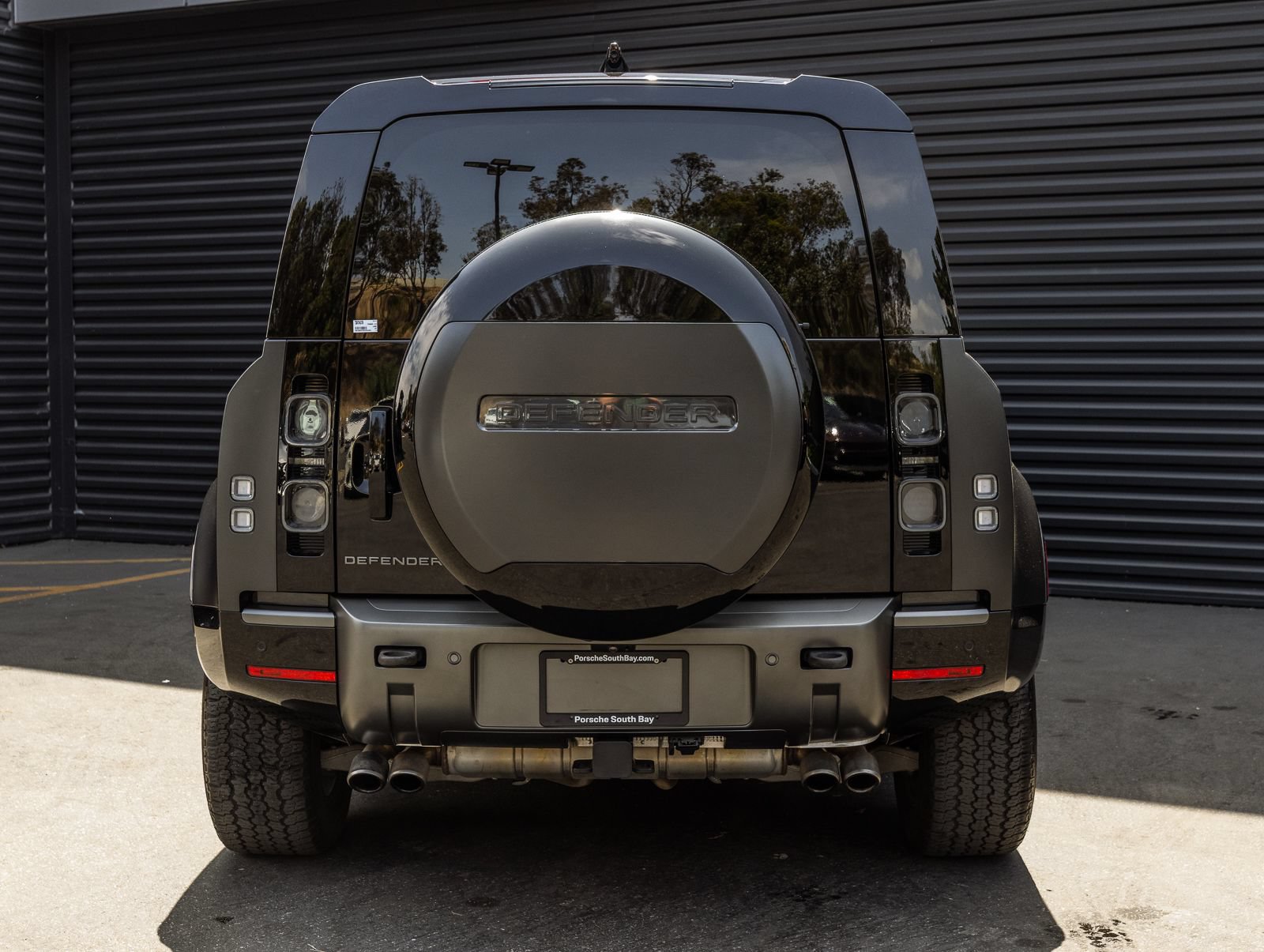 Used 2024 Land Rover Defender 110 Carpathian Edition AWD/4WD image 9