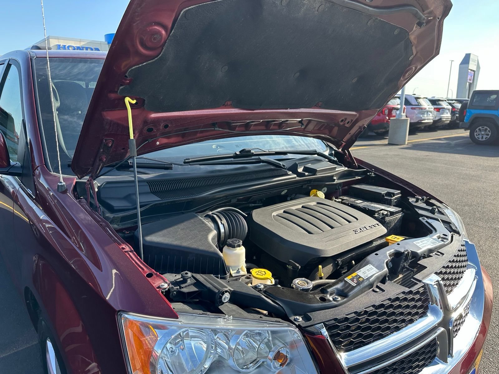 Used 2020 Dodge Grand Caravan SXT w/ Driver Convenience Group FWD image 50