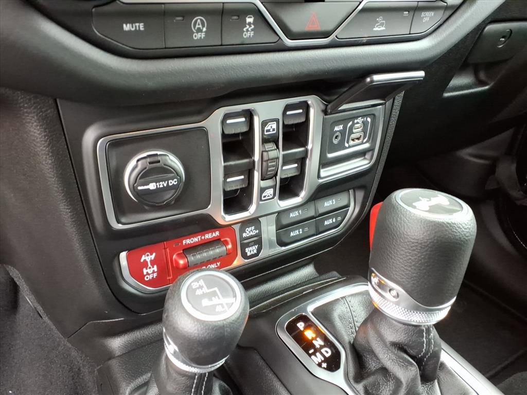 New 2025 Jeep Wrangler Unlimited Rubicon w/ Convenience Group image 24